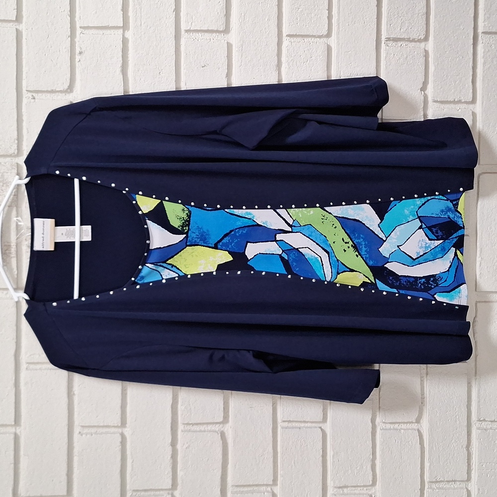 Alfred Dunner Navy Blue and Multicolor Embellished Top. Size 2X NWOT